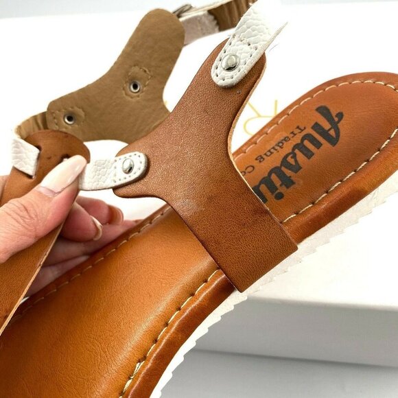 Austin Trading Co. All Made In Material Two Tone T - Picture 5 of 6